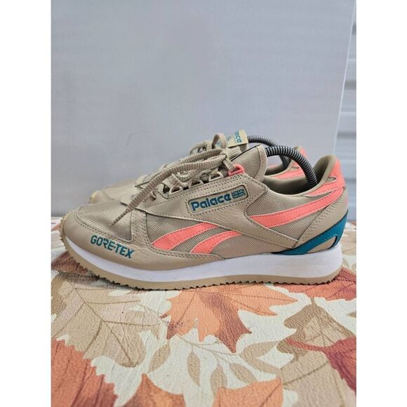 Palace x Reebok Victory G Sand Limited Edition Men's Size 9 Shoes - Picture 1 of 7